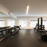 Roma Luxe, Terrace & Gym